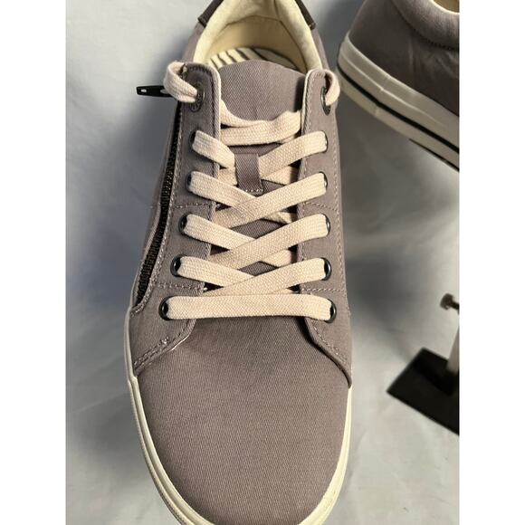 Taos Canvas Zip Lace Sneakers Gray Taupe Men's Size 10.5 - Picture 2 of 8